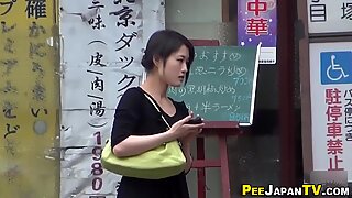 日本人放尿駐車場